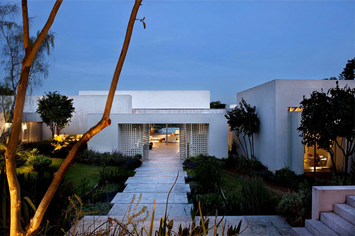 LA House by Eran Binderman + Rama Dotan Architectural studio - #decor, #interior, #homedecor, #architecture, #house, #home,