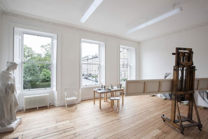 Townhouse-in-Edinburgh-Remodeled-by-Sarah-Lonsdale-Yellowtrace-34.jpg (1455×970)