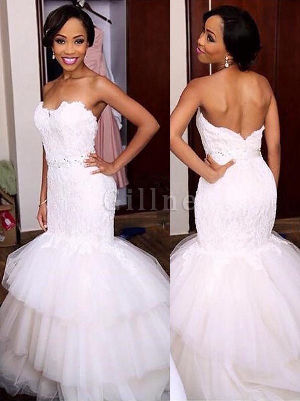 Abito da Sposa in Pizzo Coda A Strascico Corto Senza Maniche in Tulle Cuore