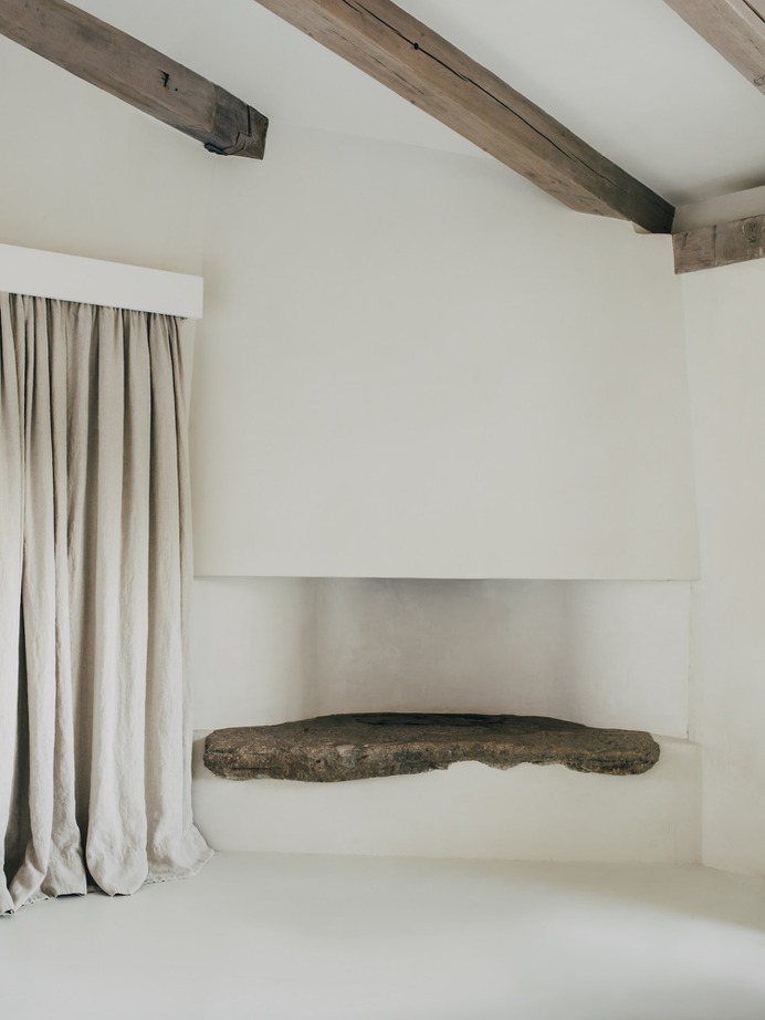 Villa Estate in Es Cubells Designed by Hollie Bowden – Design. / Visual.