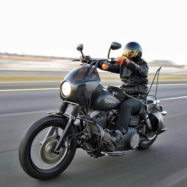 📸 @azr3e Ride far, ride free⚡️Bobber Chopper Harley Davidson Motorcycle Lifestyle Custom Culture