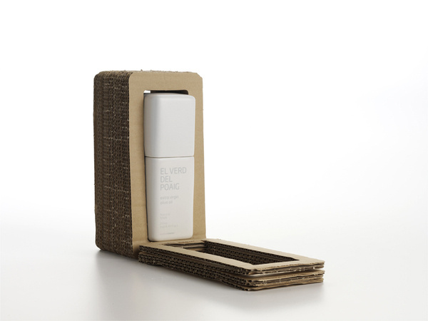 El Verd del Poaig by CuldeSac #bottle #packaging #olive #pack #oil