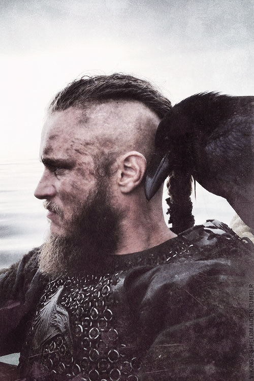 7168_a00f.jpeg (500×750) #vikings #ragnar #raven