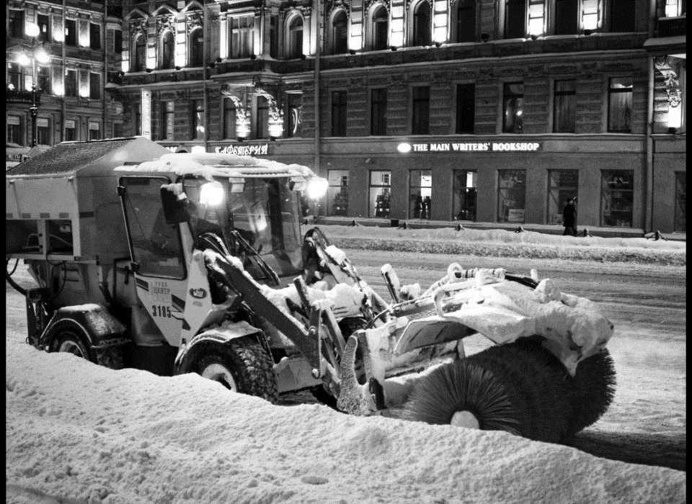 Winter is Coming: Snowy Russian Street Photography by Chris Retro