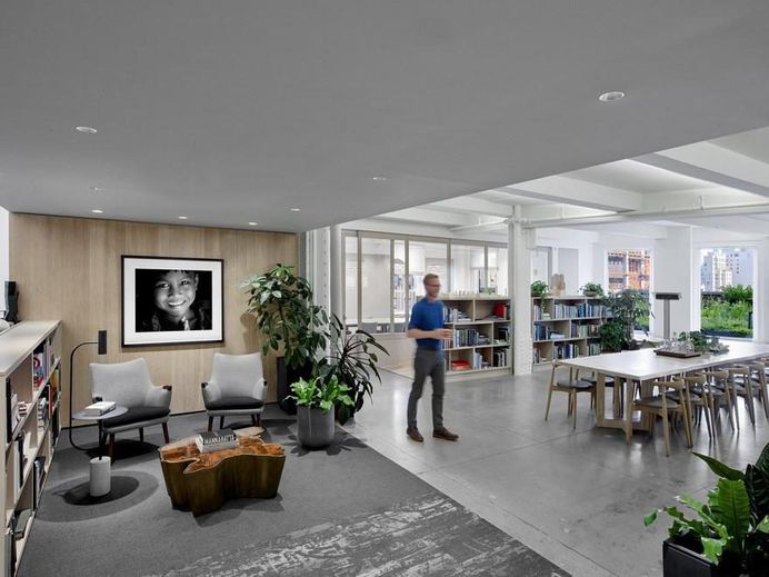 A Biophilic Design Studio Designed for Wellness in a Historic Office Tower 2