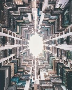 Yik Keat is a young self taught photographer based in Singapore. Yik, who has accumulated a following of 123,000 individuals on Instagram, s