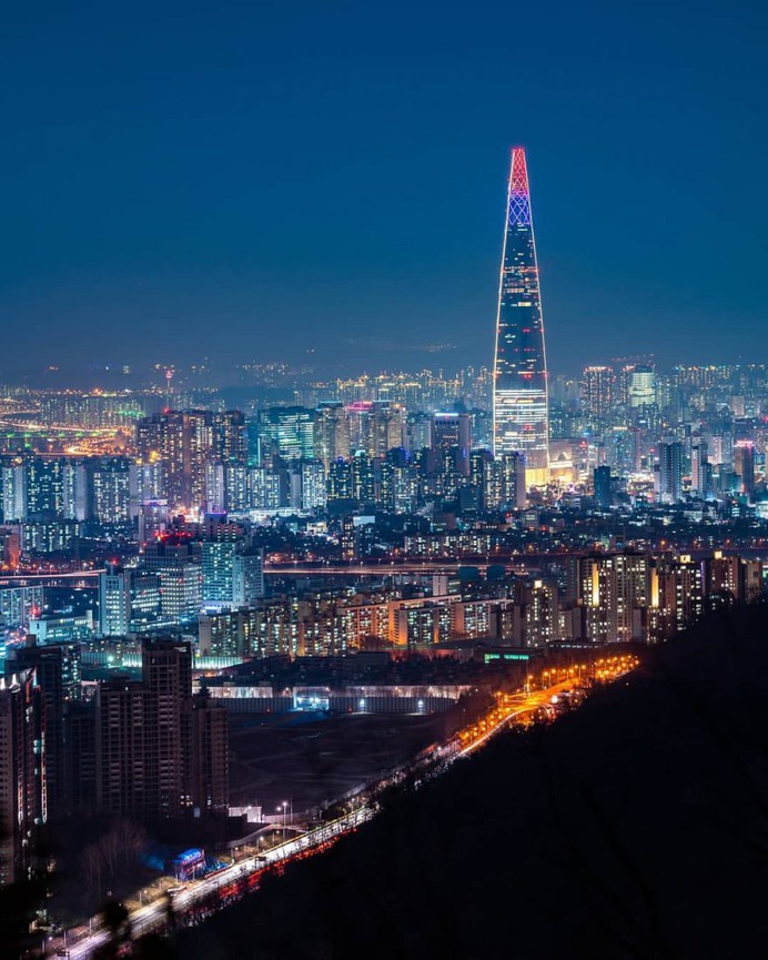 Fantastic Architecture Photography in Seoul by Simon Lachapelle