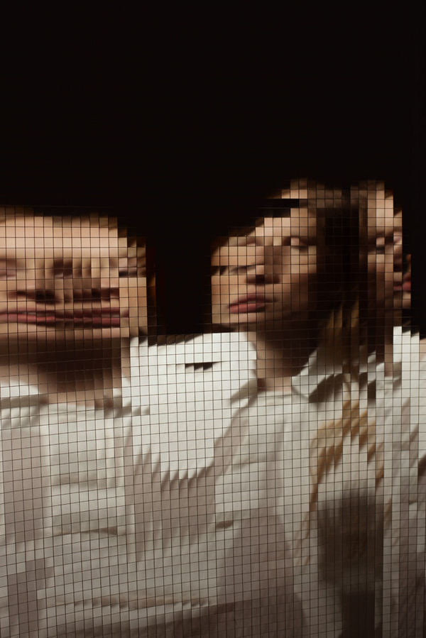 Buamai Glenn martens x arnaud lajeunie_13.jpg 667 × 1 000 Pixels #screen #distortion #faces