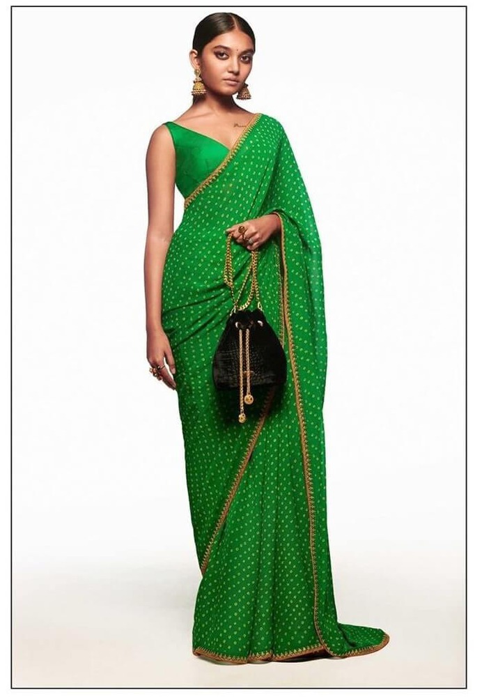 The Neo-Traditional : Mehendi Sari