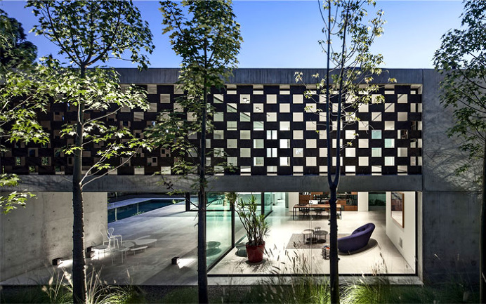 Corten House Celebrating the Sun and Provoking a Play of Shadows - #architecture, #house, #home, #decor, #interior, #homedecor,