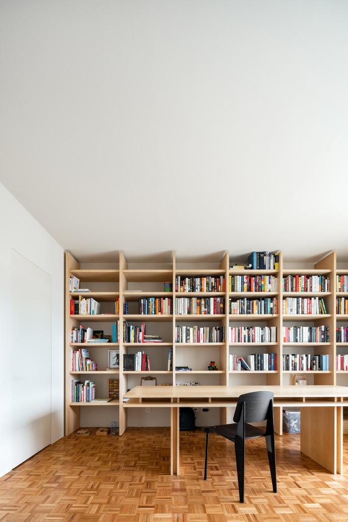 Casa Kaspé by Zeller & Moye