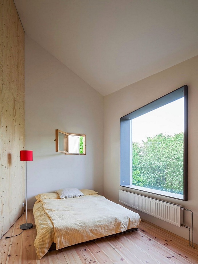 Happy Cheap House – a Low Cost Prefab Home by Tommy Carlsson Arkitektur