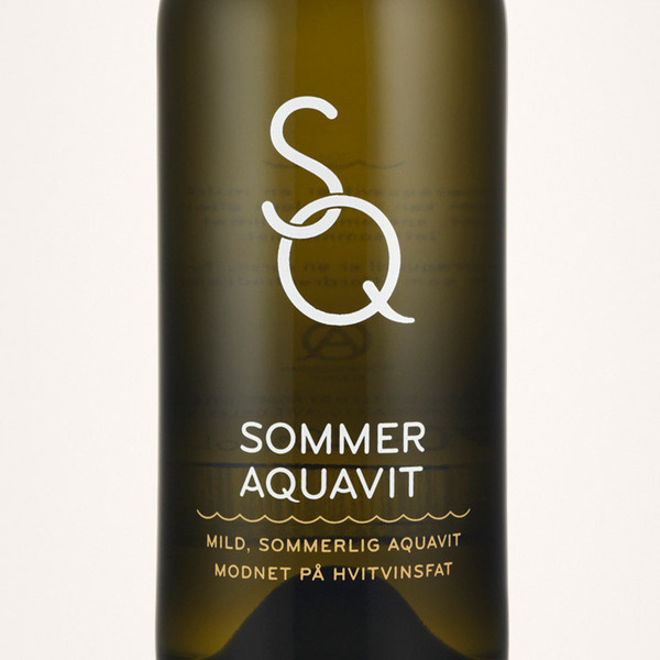 SQ3.jpg #identity #bottles #wine