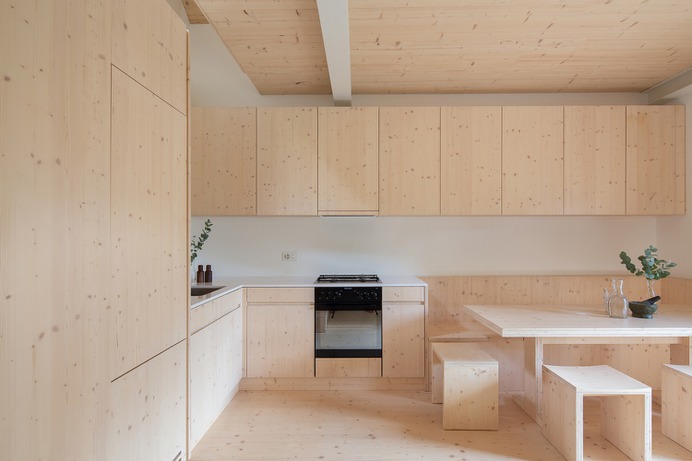 Casa Lucciola by Rafael Schmid Architekten