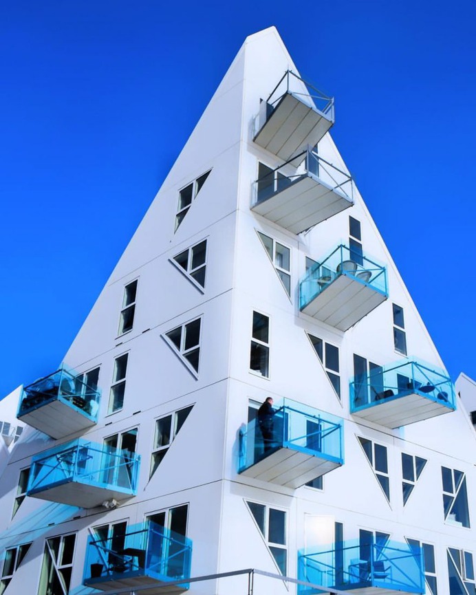 Stunning and Spellbinding Architecture Photography by Yuksel Camas