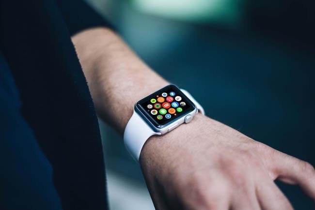 Free Photorealistic Apple Watch Mockup