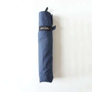 The 98g Light Umbrella may be the world's lightest and most portable umbrella. Never get caught in the rain again. #umbrella #design #travel #product #industrial #outdoor