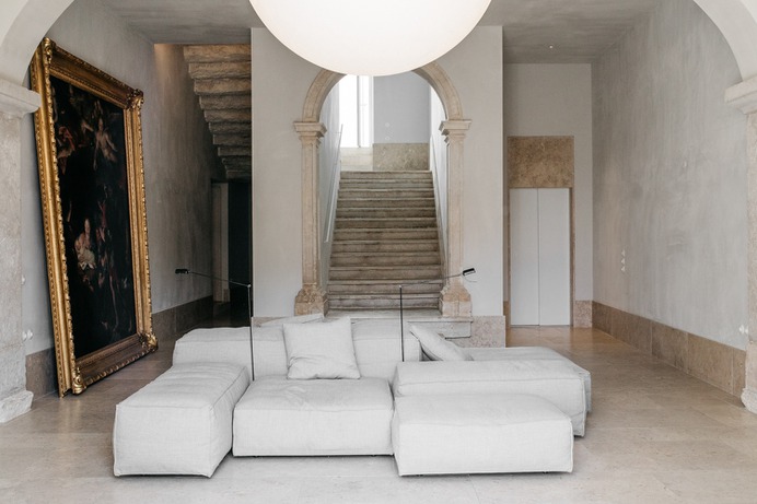 Santa Clara 1728 by Aires Mateus