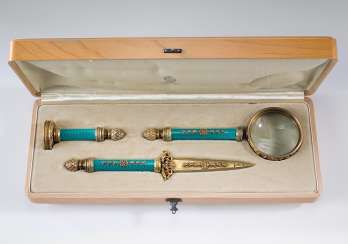 Desk set