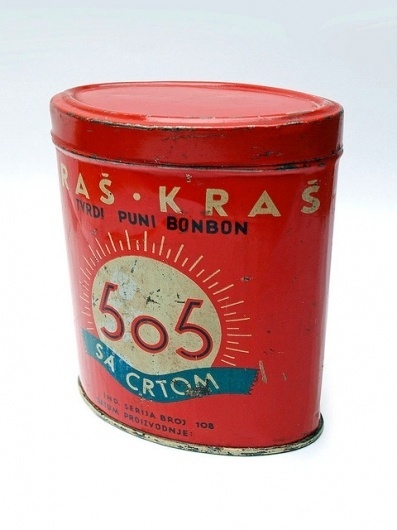PrettyClever #red #packaging #505 #tin #vintage #blue #worn