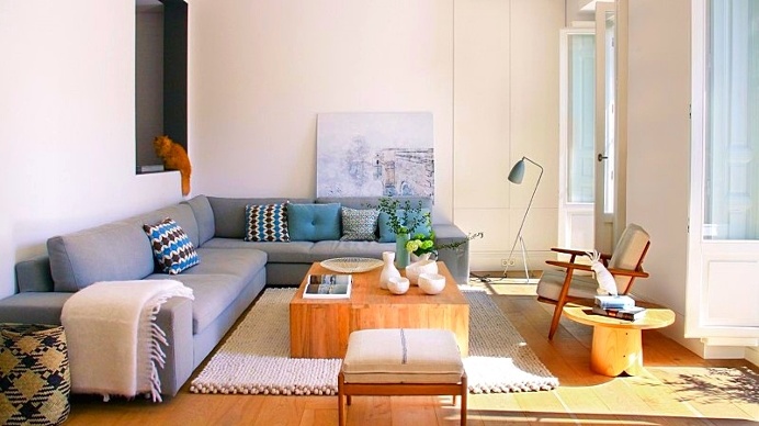 Full reconversion of 213 sq mt old flat