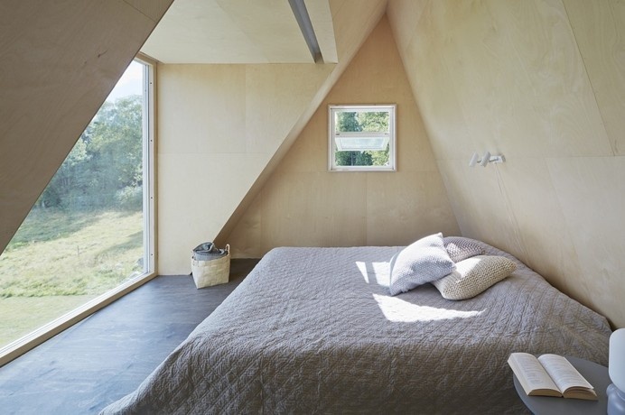 Summer House in Dalarna by Leo Qvarsebo #interior #design #minimalism