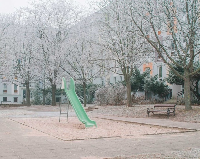 Marietta Varga Captures Stunning Minimalist Photos of Siófok, Hungary