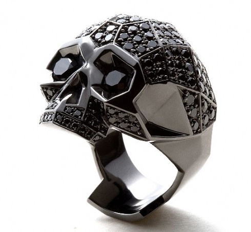 tumblr_l19ahdMsMv1qa5o3ao1_500.jpg (JPEG Image, 490x453 pixels) #skull #ring
