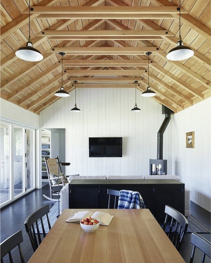 These Small Cabins Combines a Wilderness Retreat with the Comforts of Home 6