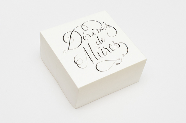 Dérivés de mûres - Création 6 lettres - Cécile Joly & Julien Raout #lettering #6lettres #julien #made #rao #hand