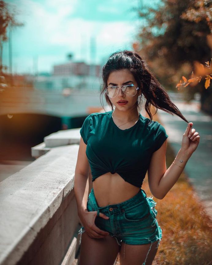 Moody, Pop-Colored and Dramatic Portraits by Christian Alejandro Peña