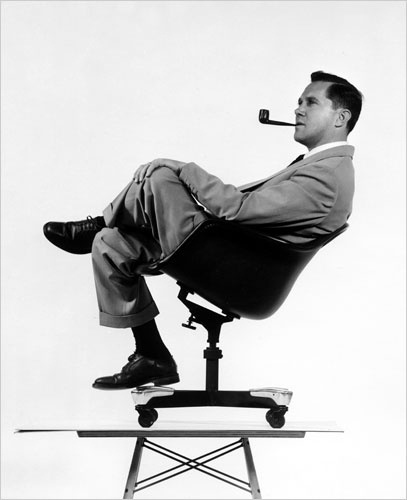 21cool-500.jpg 407×500 pixels #photography #table #chair #designer #vitra
