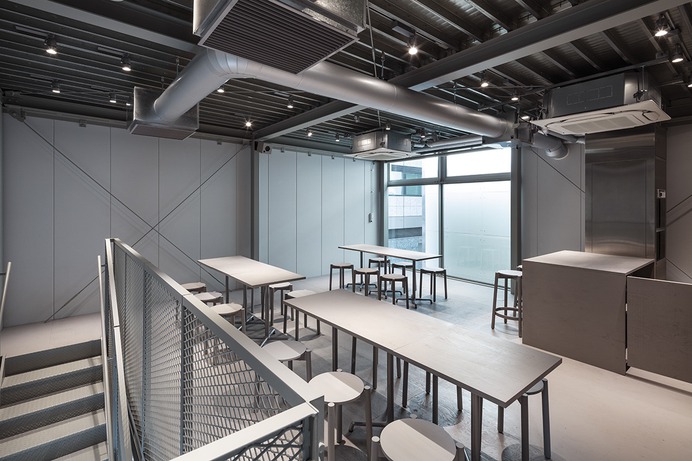 Kitchen Studio SUIBA by Schemata Architects