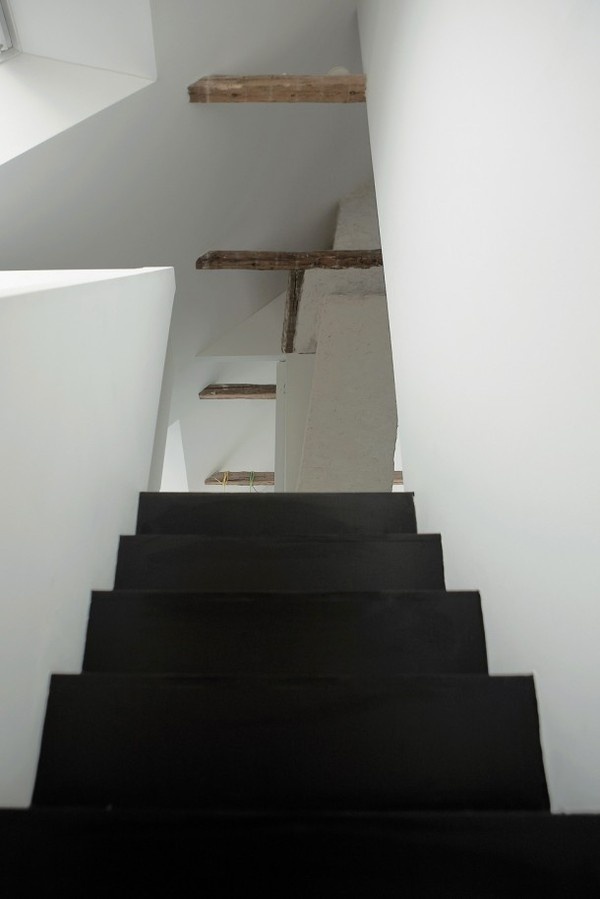 Black and white stairs #interior #house #modern #rustic #architecture #studio #art #paintings #artist