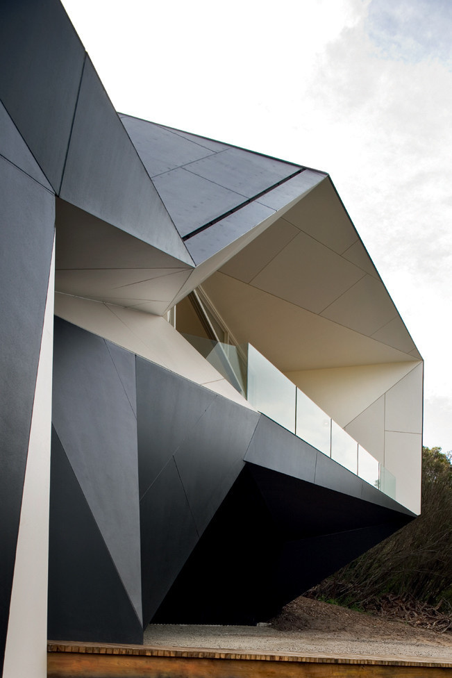 Klein Bottle house / McBride Charles Ryan