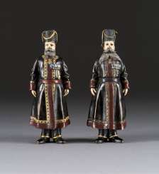 A RARE PAIR OF BRONZE FIGURES