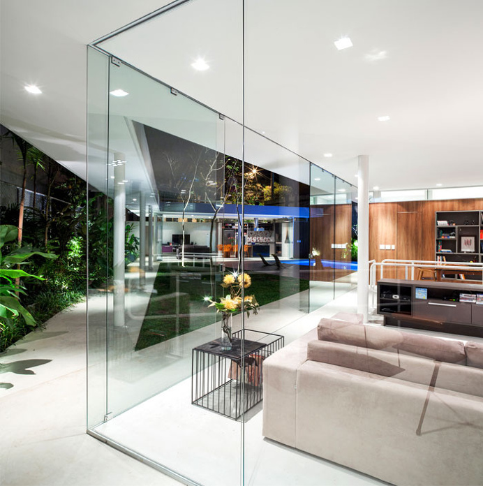 Marquise House in Sao Paulo - #architecture, #house, #home, #decor, #interior,