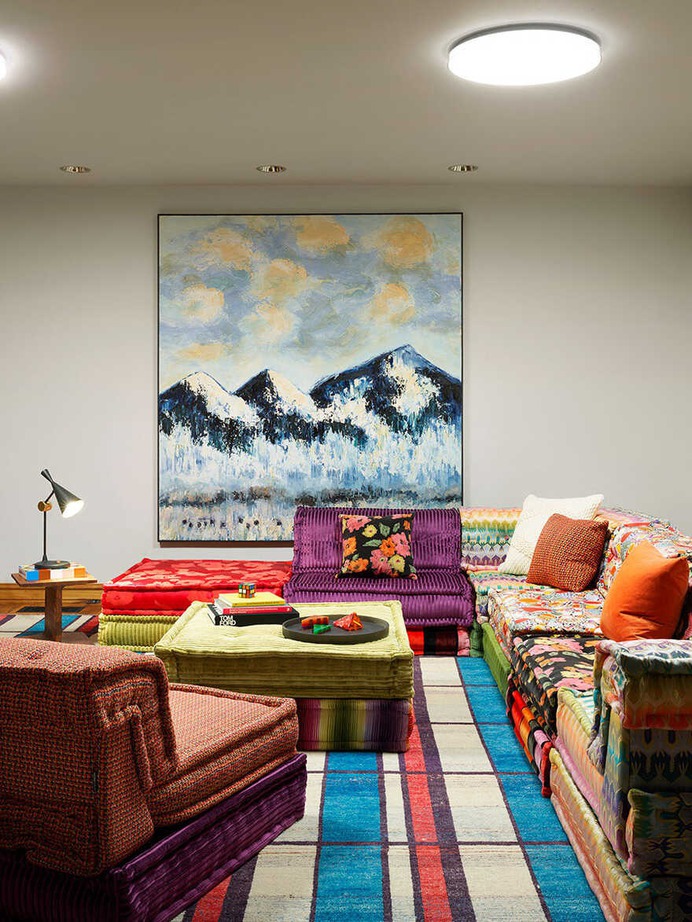 living room, Wyoming / Carney Logan Burke Architects