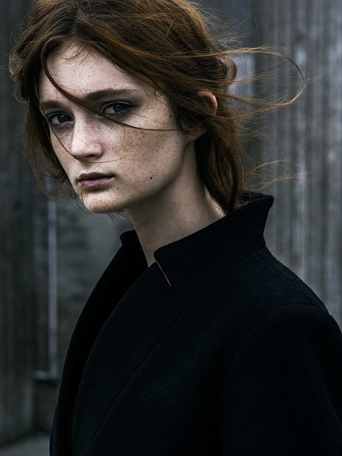 Powerful Female Portraits by Brian Ypperciel