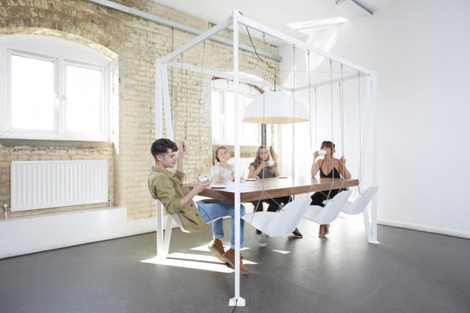 Интересный проект Swing Table от Криса Даффи #interior #furniture #table #workspace