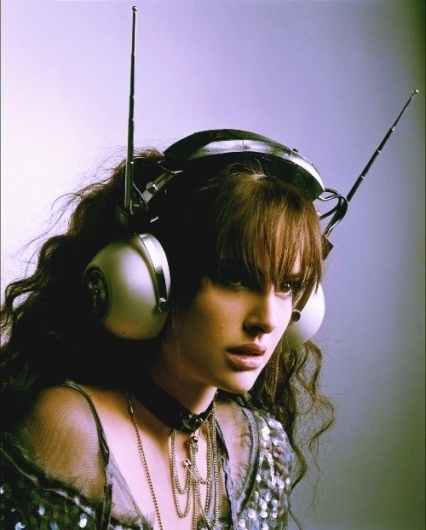 tumblr_l15e01kjIz1qan1eeo1_500.jpg (500×621) #headphones