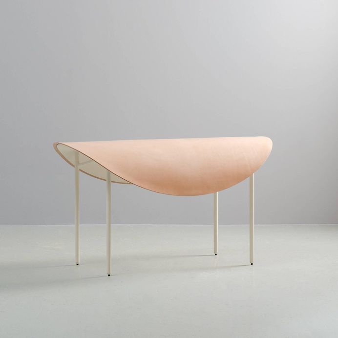 Tack Bench by Knauf and Brown