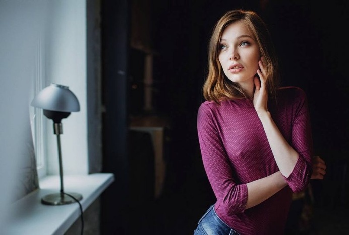 Elegant and Beauty Female Portraits by Evgeny Freyer