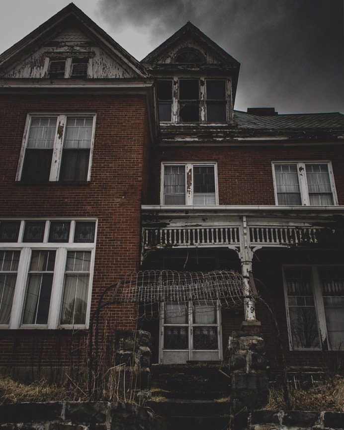Abandoned Virginia: Charming Urbex Photography by Jessica Doran
