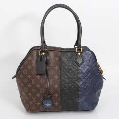LOUIS VUITTON exclusive sling bag