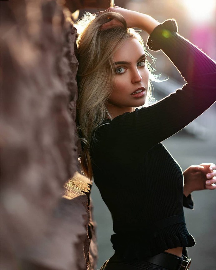 Awesome Lifestyle and Beauty Portrait Photography by Mona Strieder