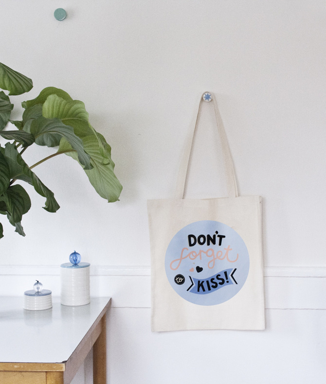 #nordic #design #graphic #illustration #danish #bright #simple #nordicliving #living #interior #kids #room #tote #bag #kiss #pastels #forget