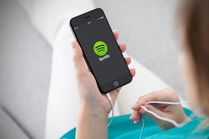 Spotify Independent Artist Direct Licensing Deal Record Labels Trouble