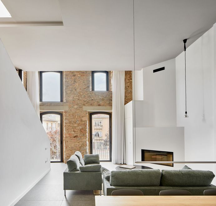 Casa Can Ramon by Albert Aregall