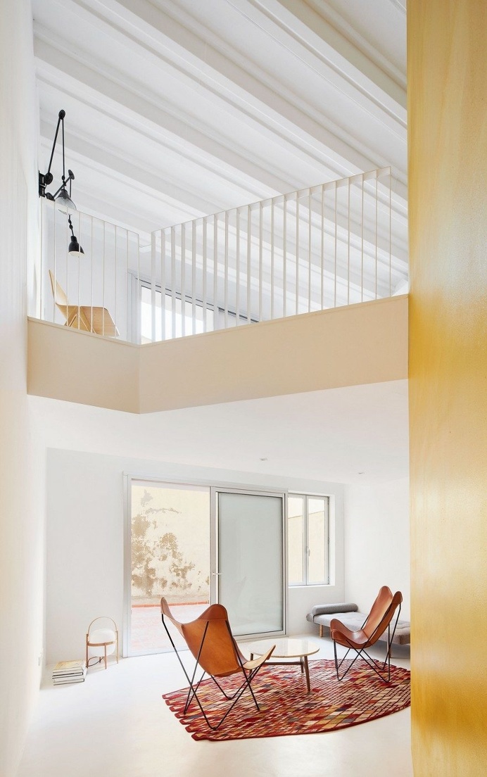 Barcelona Duplex by Raul Sanchez Architects 2